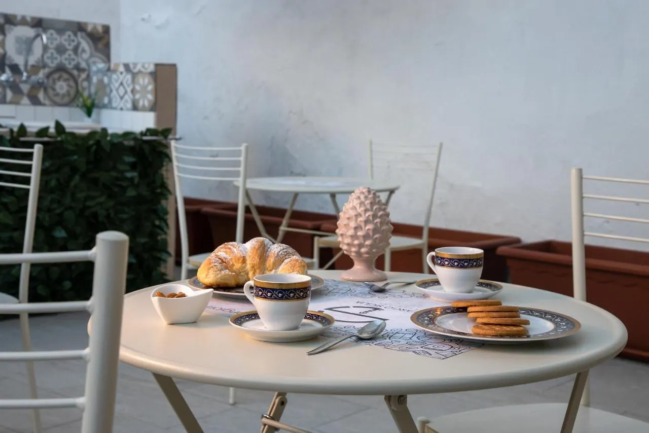 Largo Sicilia B&B Авола
