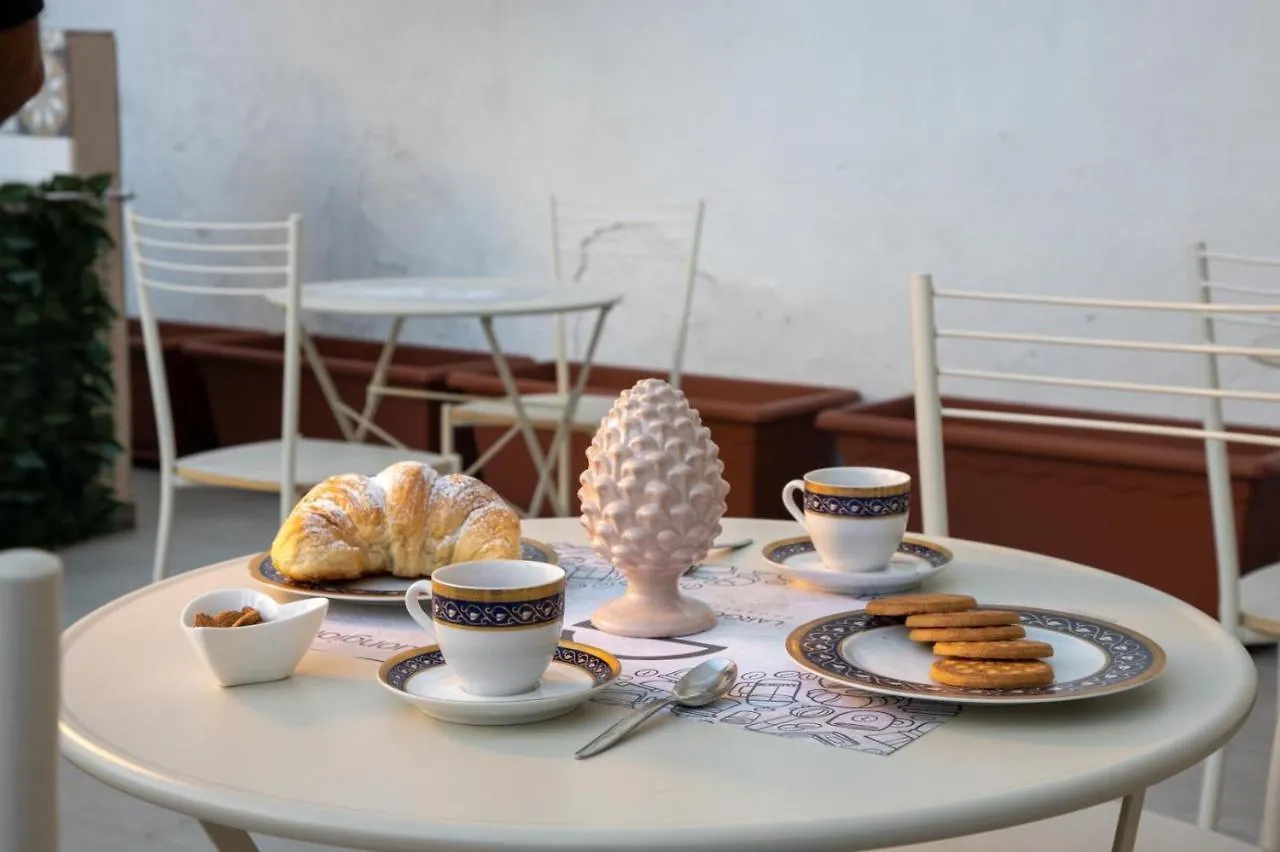 Largo Sicilia B&B Авола Италия
